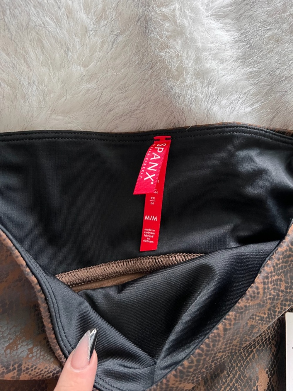 BNWT Spanx Brown Snakeprint Faux Leather Leggings - Picture 2 of 5